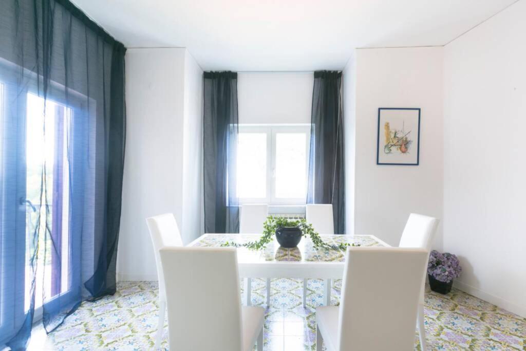 Cozy Sorrento Apartment Eksteriør billede