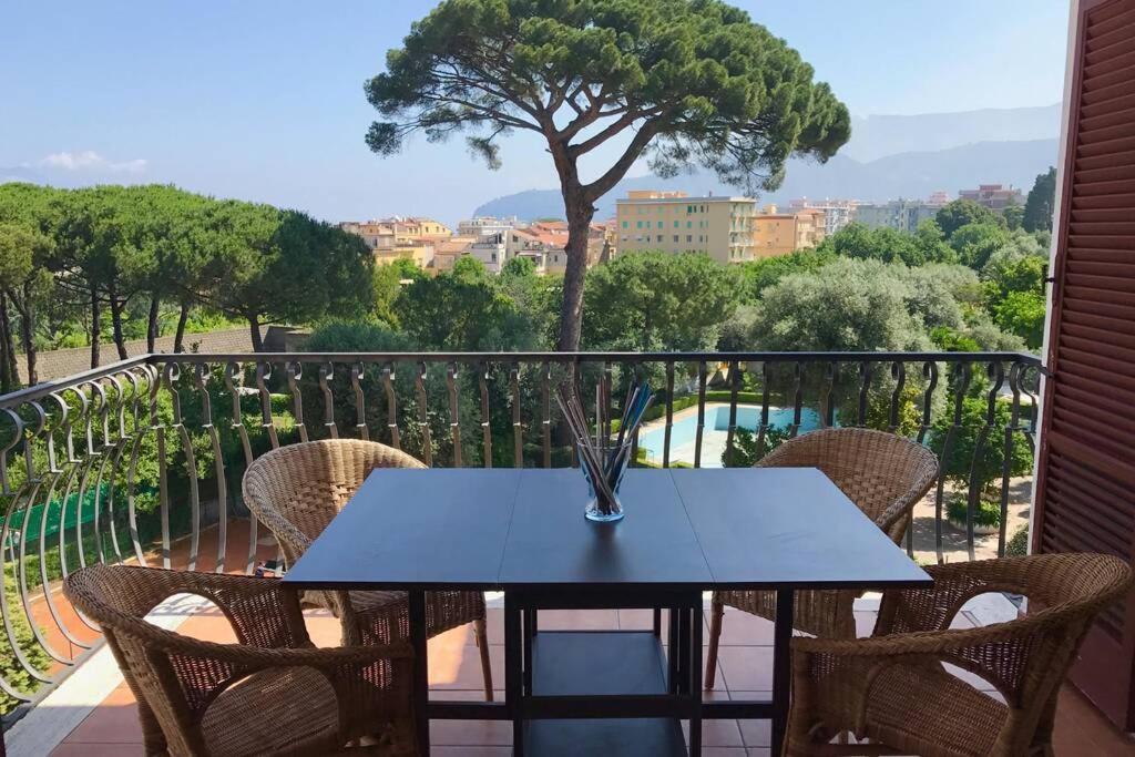 Cozy Sorrento Apartment Eksteriør billede